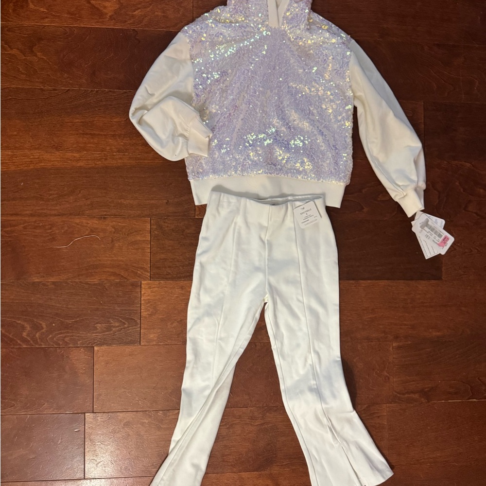 Flapdoodles White Sequin Outfit